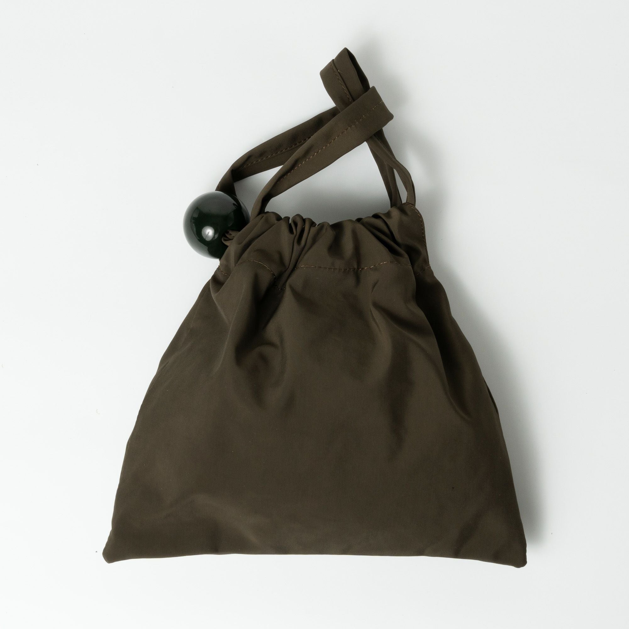 Ball Charm Satin Tote | AINEXX ONLINE（アイネックスオンライン）