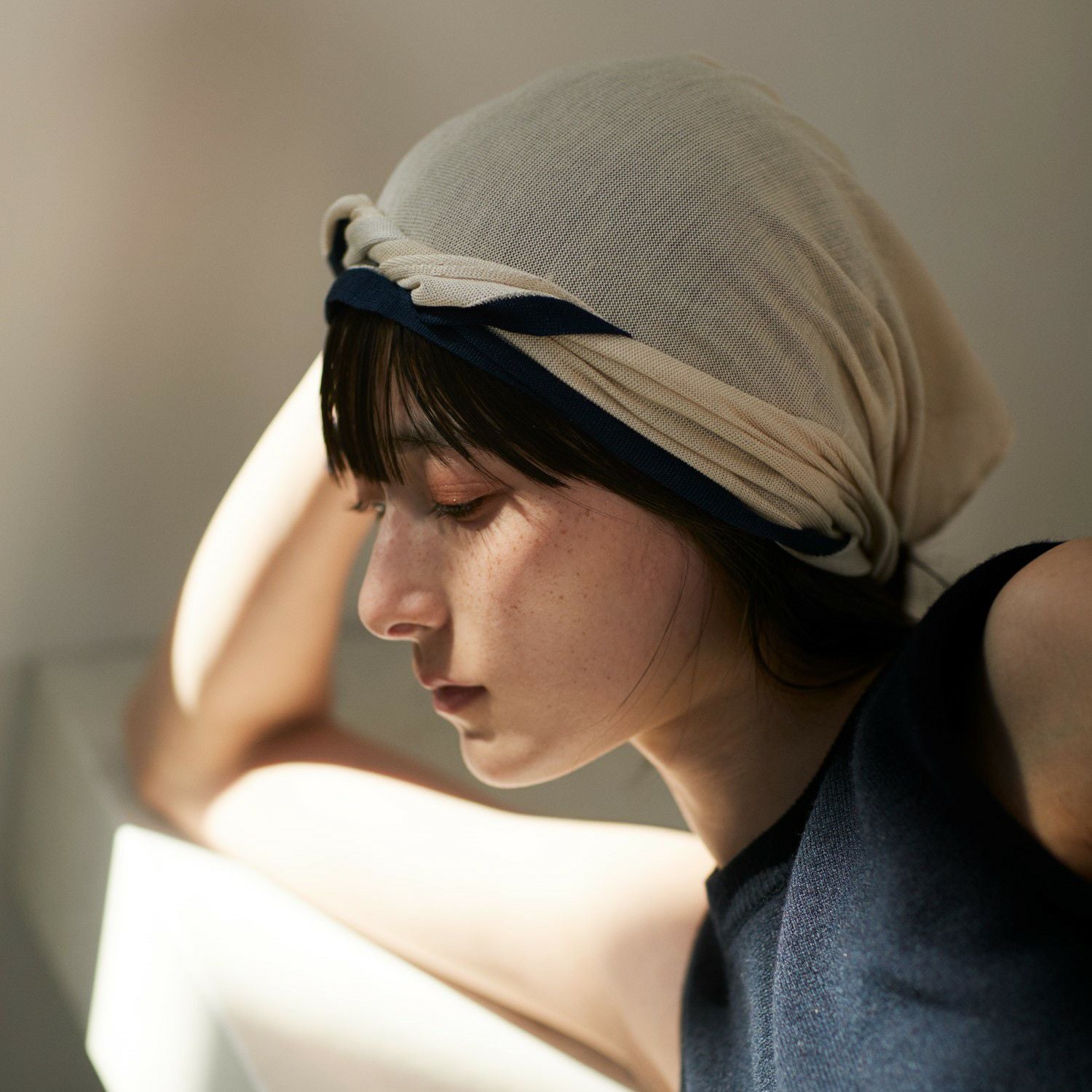 【25S/S】リネンチュール トライアングルスカーフ 25S/S】リネンxチュール トライアングルスカーフ | AINEXX ONLINE