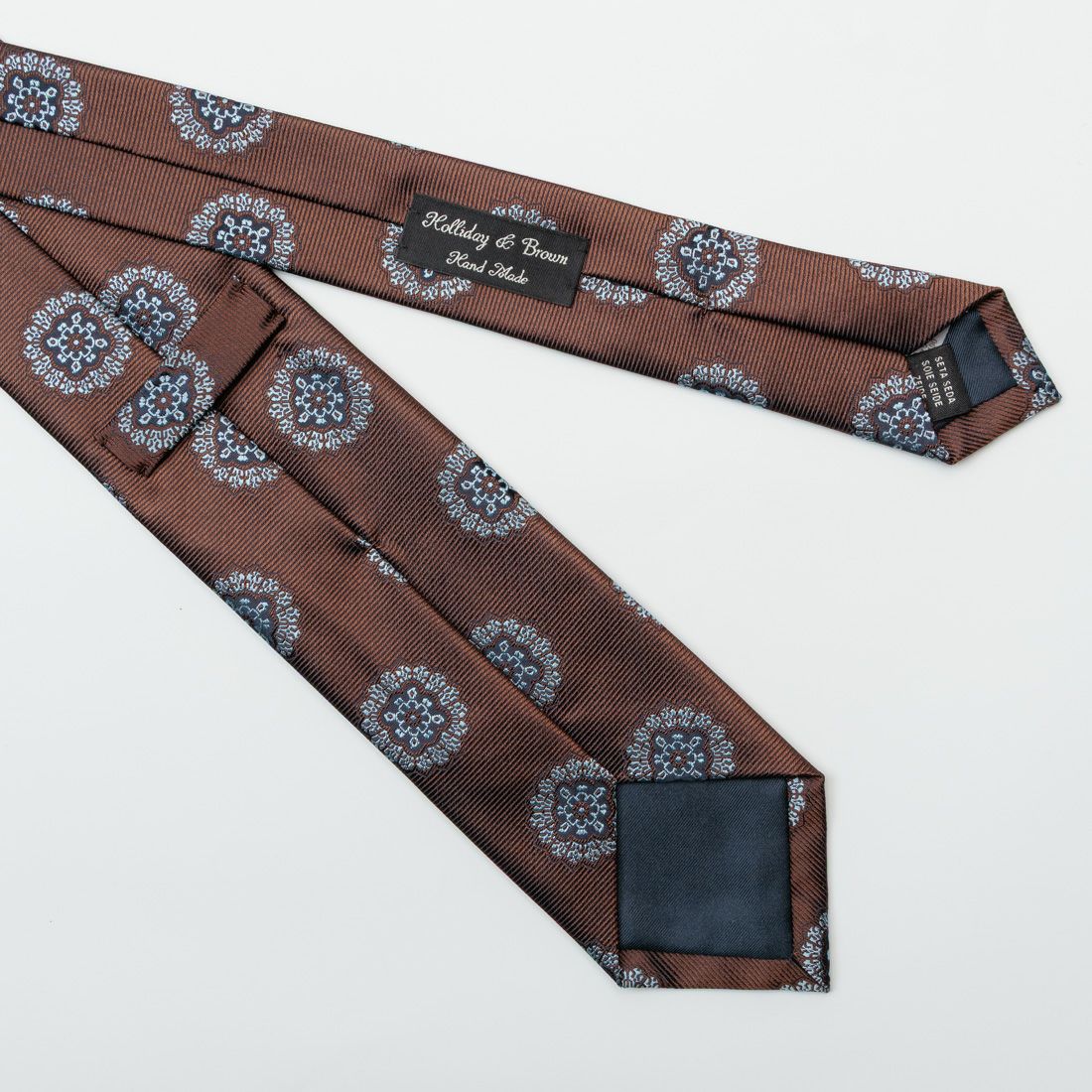 Holliday & Brown ネクタイ 小紋柄 ダークグレー NEW ARRIVALS〈Holliday & Brown〉jacquard ties｜ビームスF